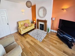 Lounge- click for photo gallery
